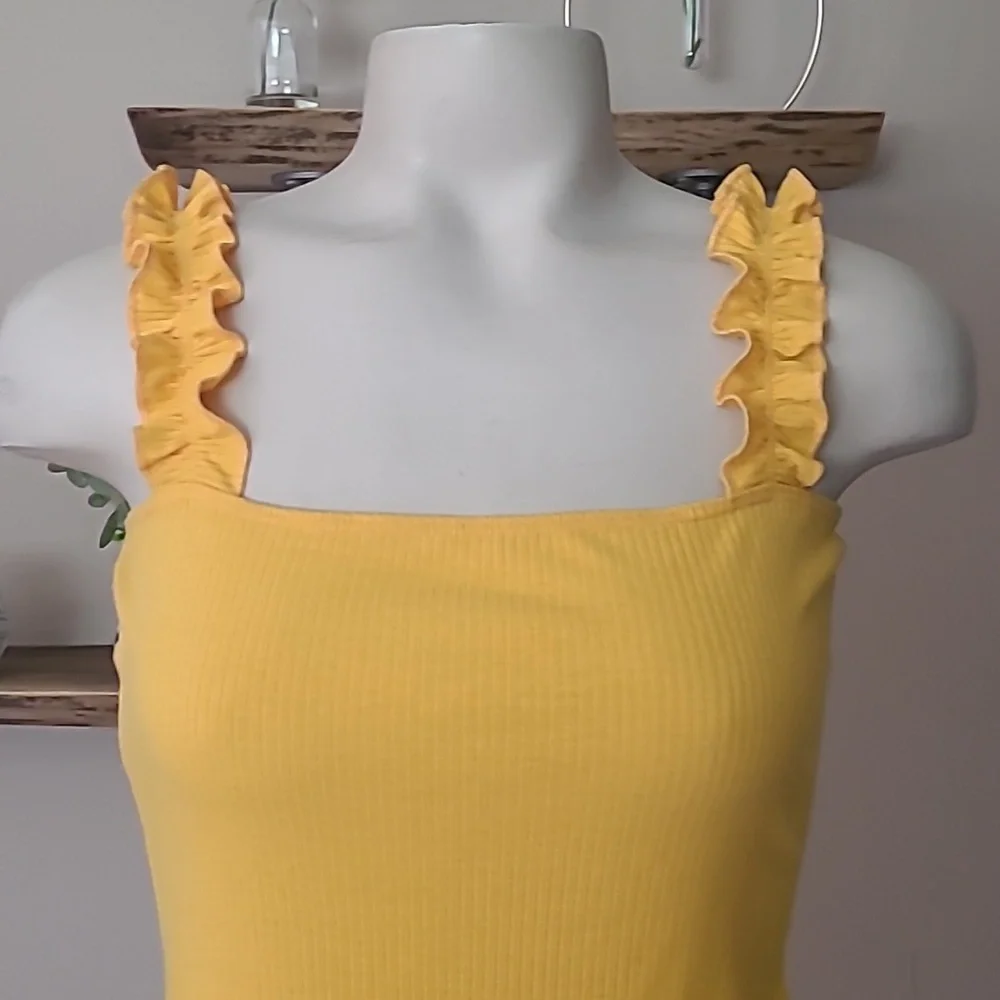 Yellow Frilly Sleeve Bodysuit - Picture 2 of 7